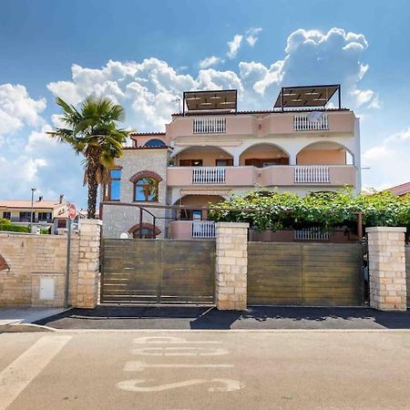 Chianti Apartment พูลา ภายนอก รูปภาพ