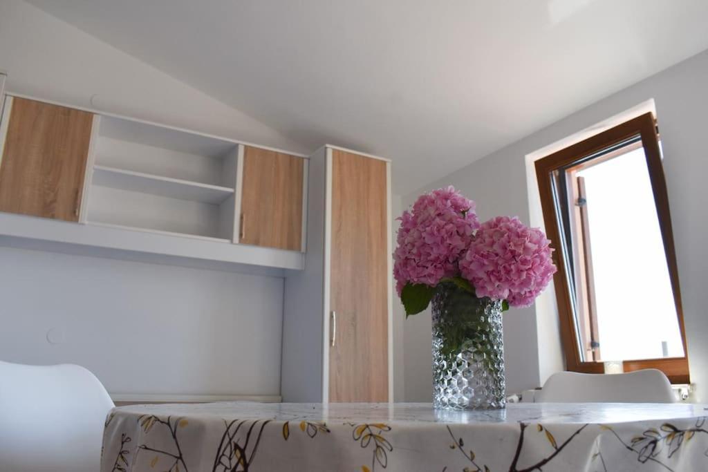 Chianti Apartment พูลา ภายนอก รูปภาพ