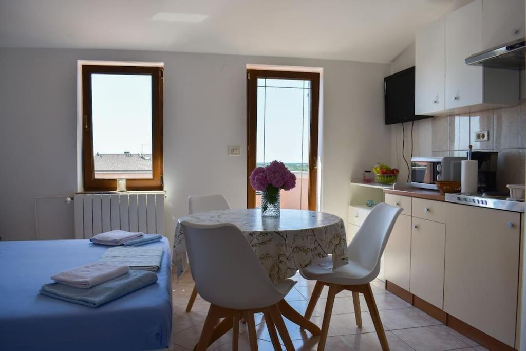 Chianti Apartment พูลา ภายนอก รูปภาพ